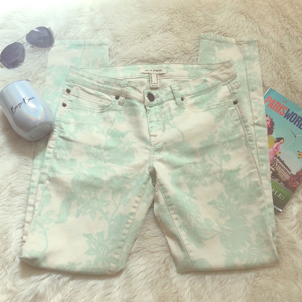 Life in progress summer jeans 28🌴 green floral